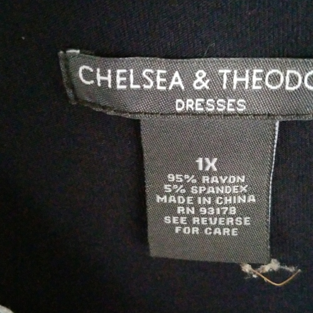 Dress - Picture 3 of 4